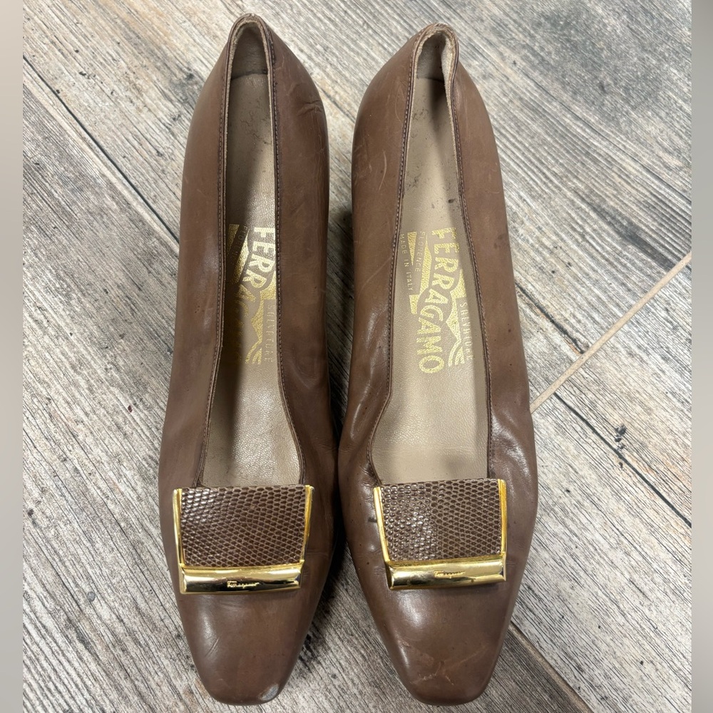 Salvatore Ferragamo Women's Brown Leather Pumps